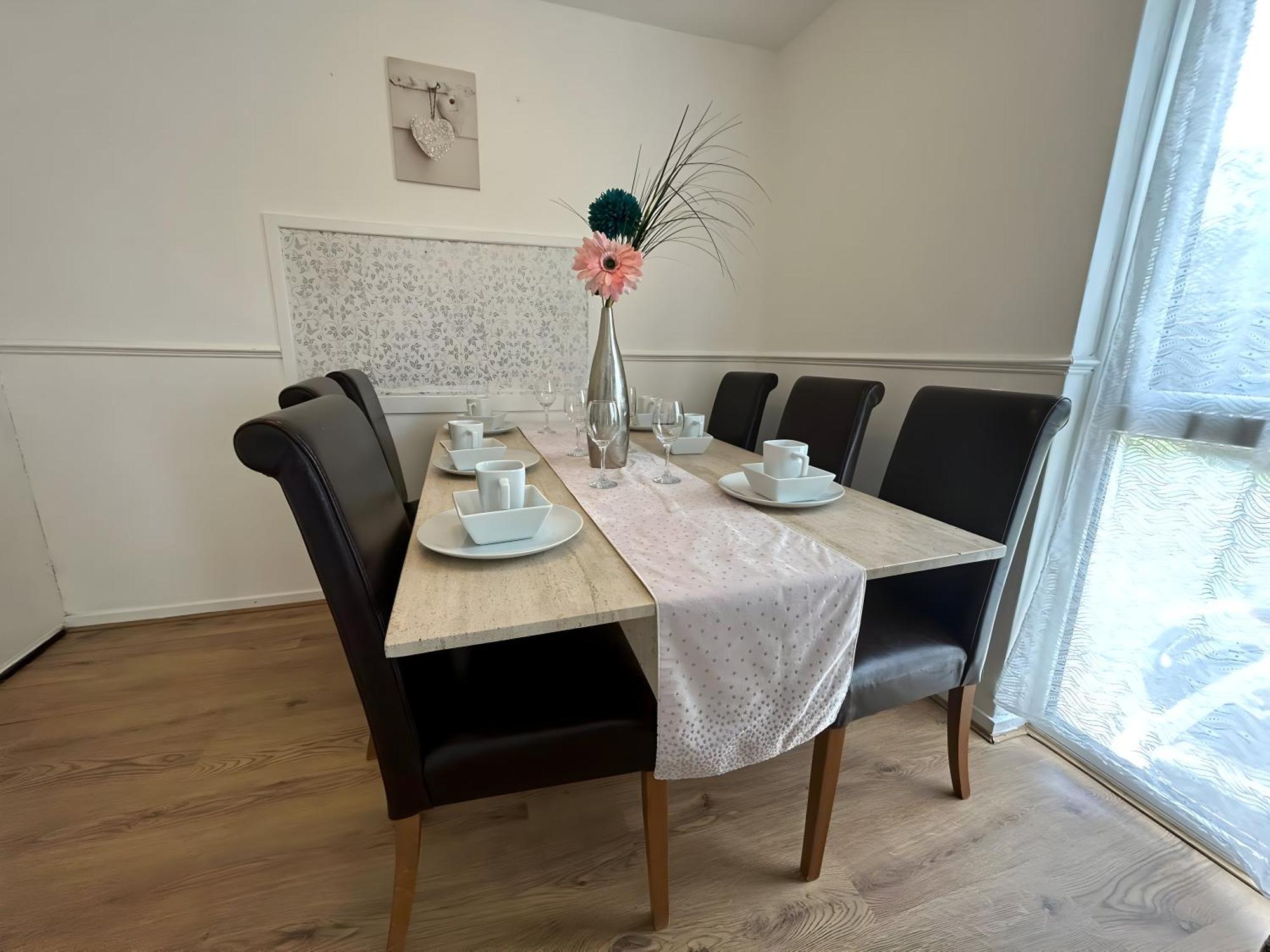 3 Bedroom House By M40 J4 High Wycombe Exterior foto