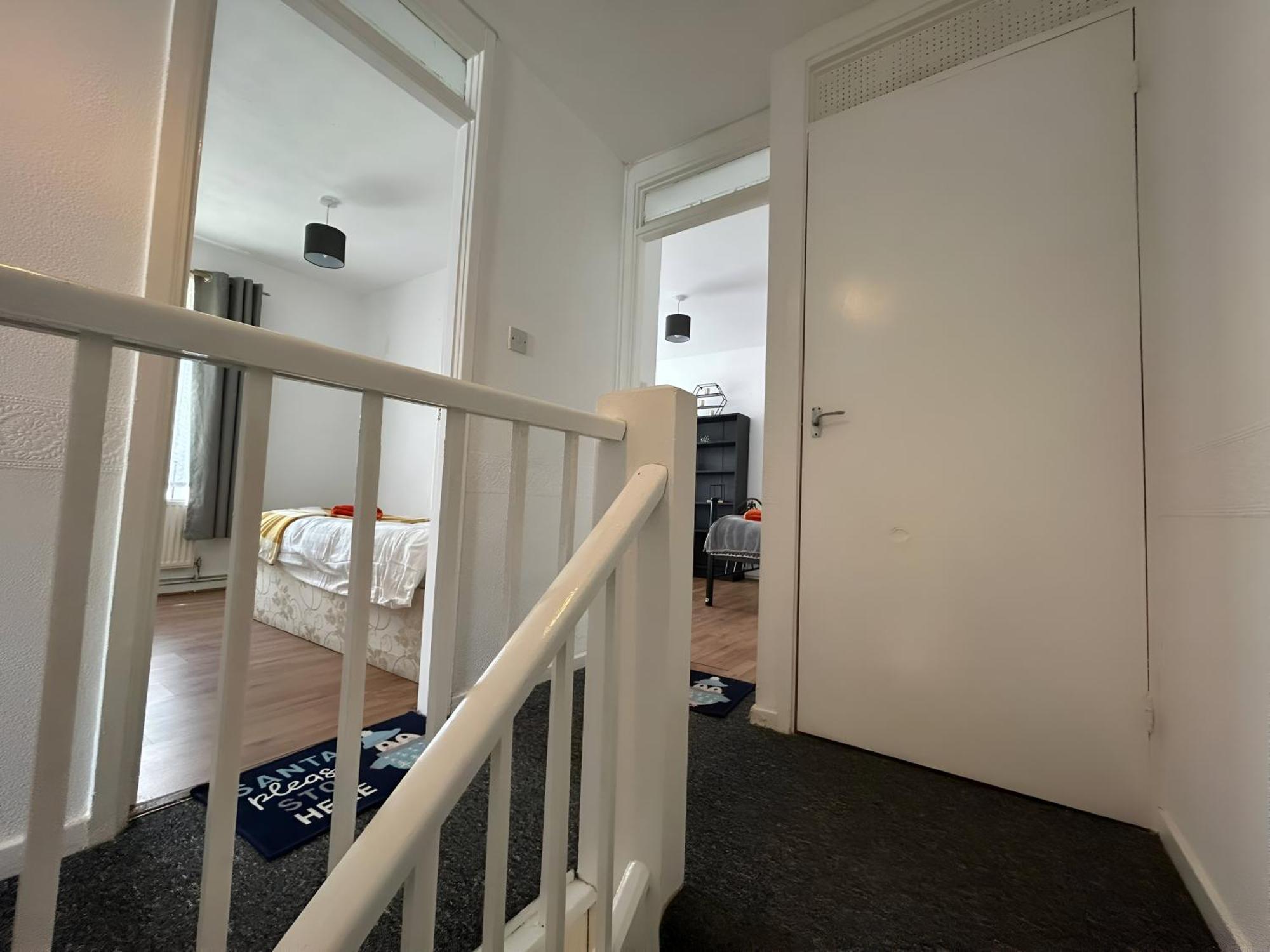 3 Bedroom House By M40 J4 High Wycombe Exterior foto
